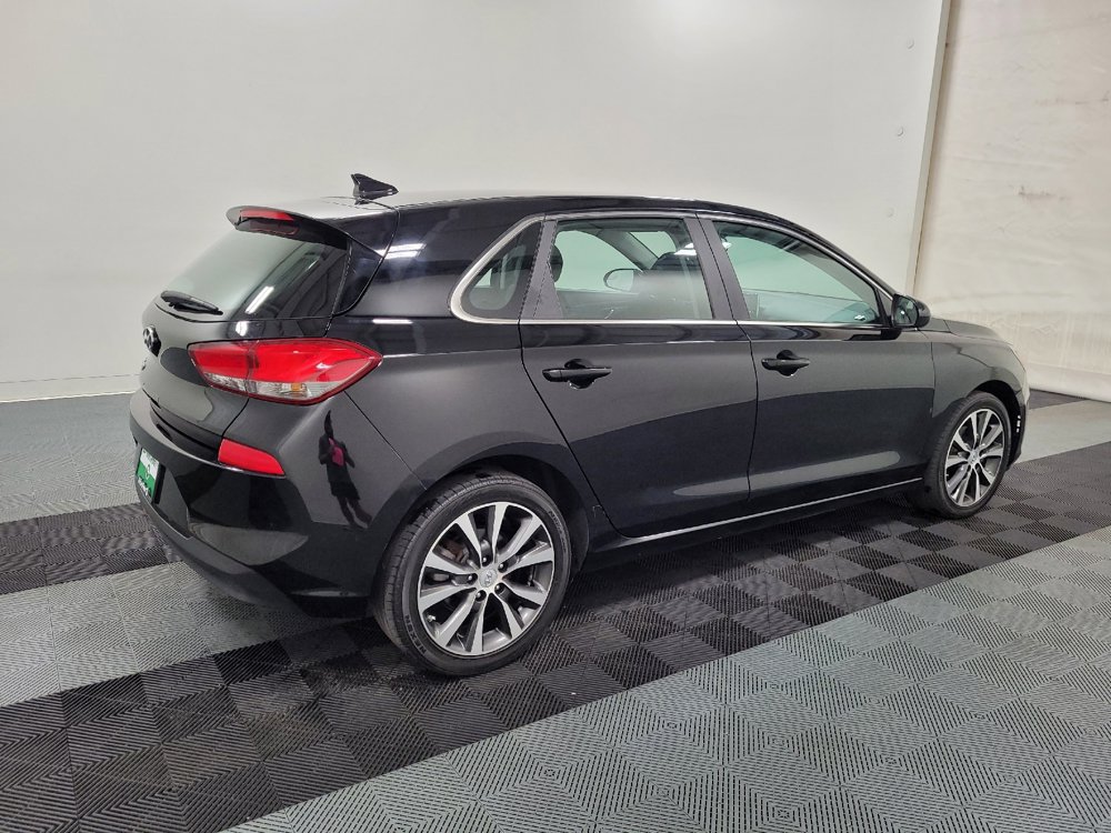 Used 2020 Hyundai Elantra GT FWD image 10