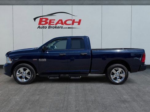 Used 2018 RAM 1500 Express w/ Express Value Package AWD/4WD image 9