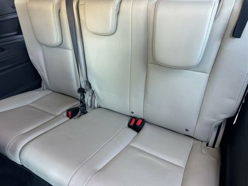 Certified 2023 Subaru Ascent Limited AWD/4WD image 18