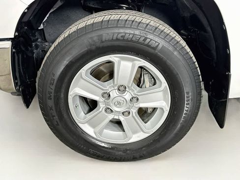 Used 2021 Toyota Tundra SR5 w/ SR5 Upgrade Package RWD image 8