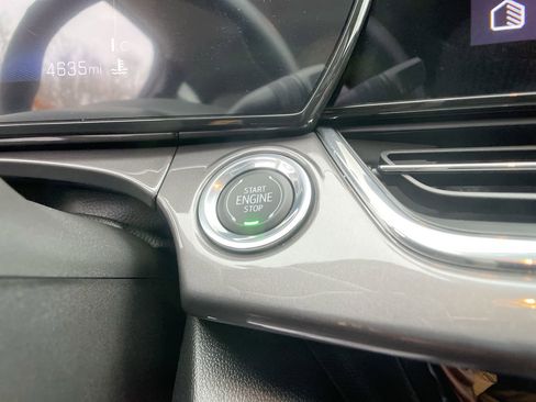 Used 2025 Chevrolet Trax ACTIV w/ Driver Confidence Package image 28