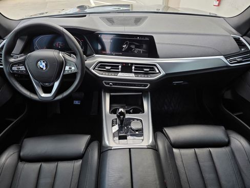 Used 2022 BMW X5 sDrive40i w/ Premium Package image 11
