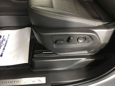 Used 2024 Chevrolet Tahoe High Country image 43