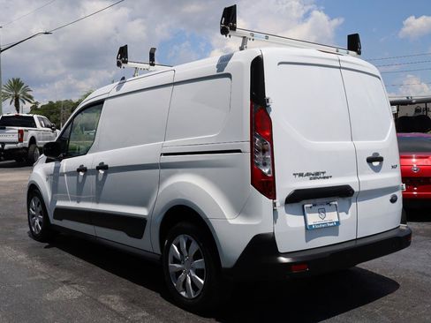 Used 2022 Ford Transit Connect XLT FWD image 3