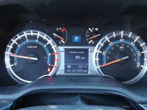 Used 2014 Toyota 4Runner SR5 image 19