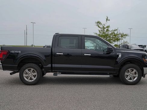 Used 2025 Ford F150 XLT w/ Equipment Group 301A Standard AWD/4WD image 5