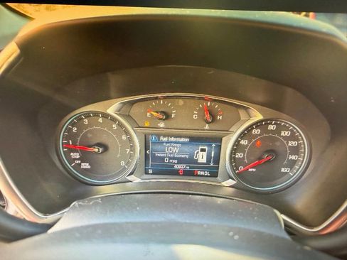 Used 2024 Chevrolet Equinox LS w/ LS Convenience Package image 7