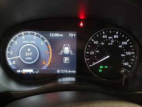 Used 2024 Nissan Kicks SR w/ SR Premium Package FWD image 27