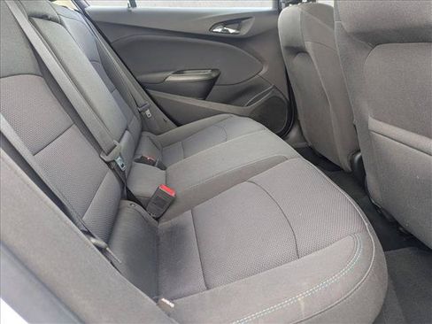 Used 2018 Chevrolet Cruze LT FWD image 20