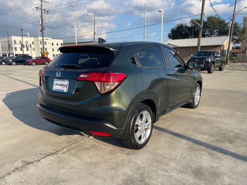 Used 2016 Honda HR-V EX image 5