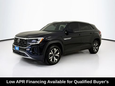 Used 2024 Volkswagen Atlas Cross Sport SE FWD image 3