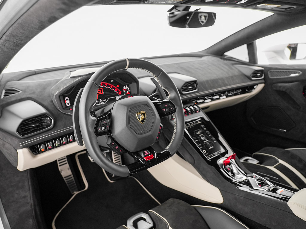 Used 2024 Lamborghini Huracan Tecnica RWD image 17