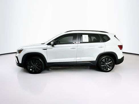 Used 2024 Volkswagen Taos S FWD image 4