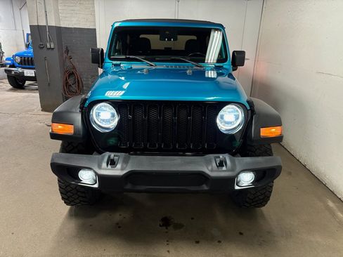 Used 2020 Jeep Wrangler Sport AWD/4WD image 5