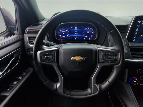 Used 2023 Chevrolet Suburban LT image 10