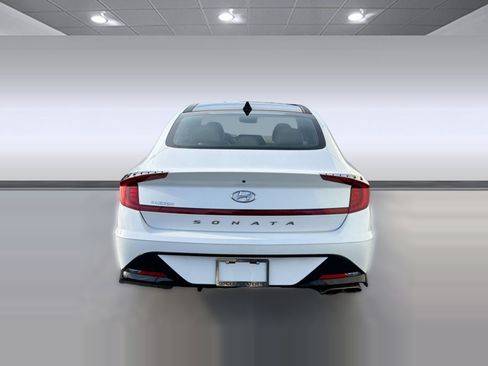 Used 2020 Hyundai Sonata SEL w/ Premium + Sunroof Package FWD image 10