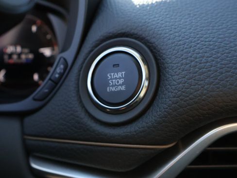 Certified 2025 MAZDA CX-70 3.3 Turbo w/ Premium Package image 31