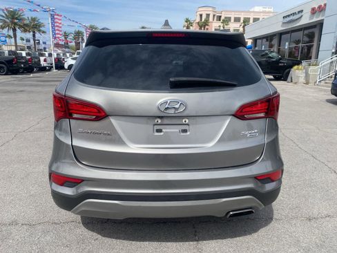 Used 2018 Hyundai Santa Fe Sport w/ 2.4L Value Package 02 AWD/4WD image 7