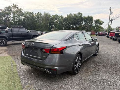 Used 2020 Nissan Altima 2.0 Platinum FWD image 4