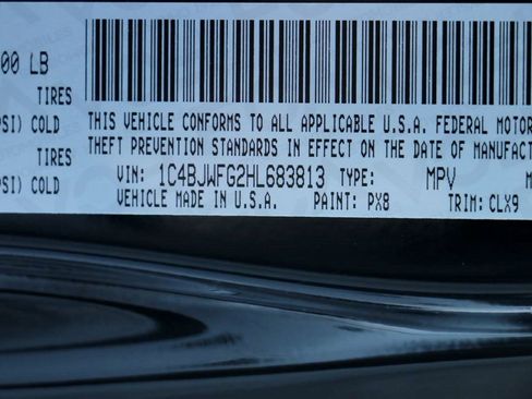 Used 2017 Jeep Wrangler Unlimited Rubicon image 34