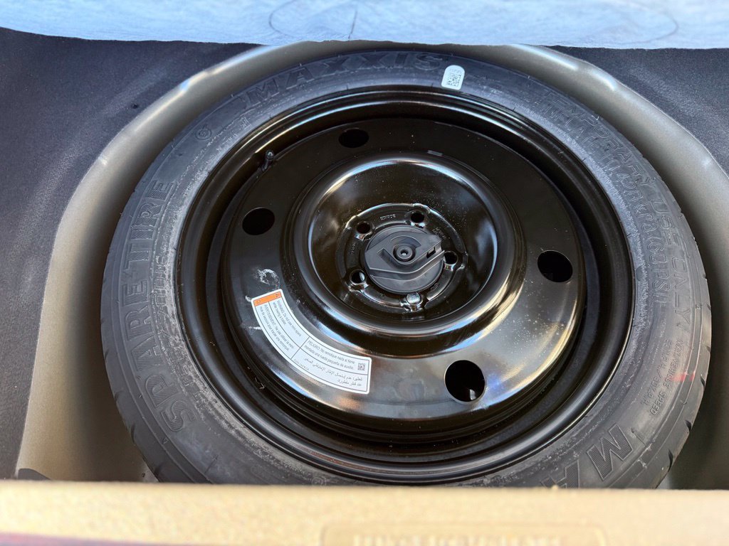 Used 2015 Ford Explorer XLT FWD image 20