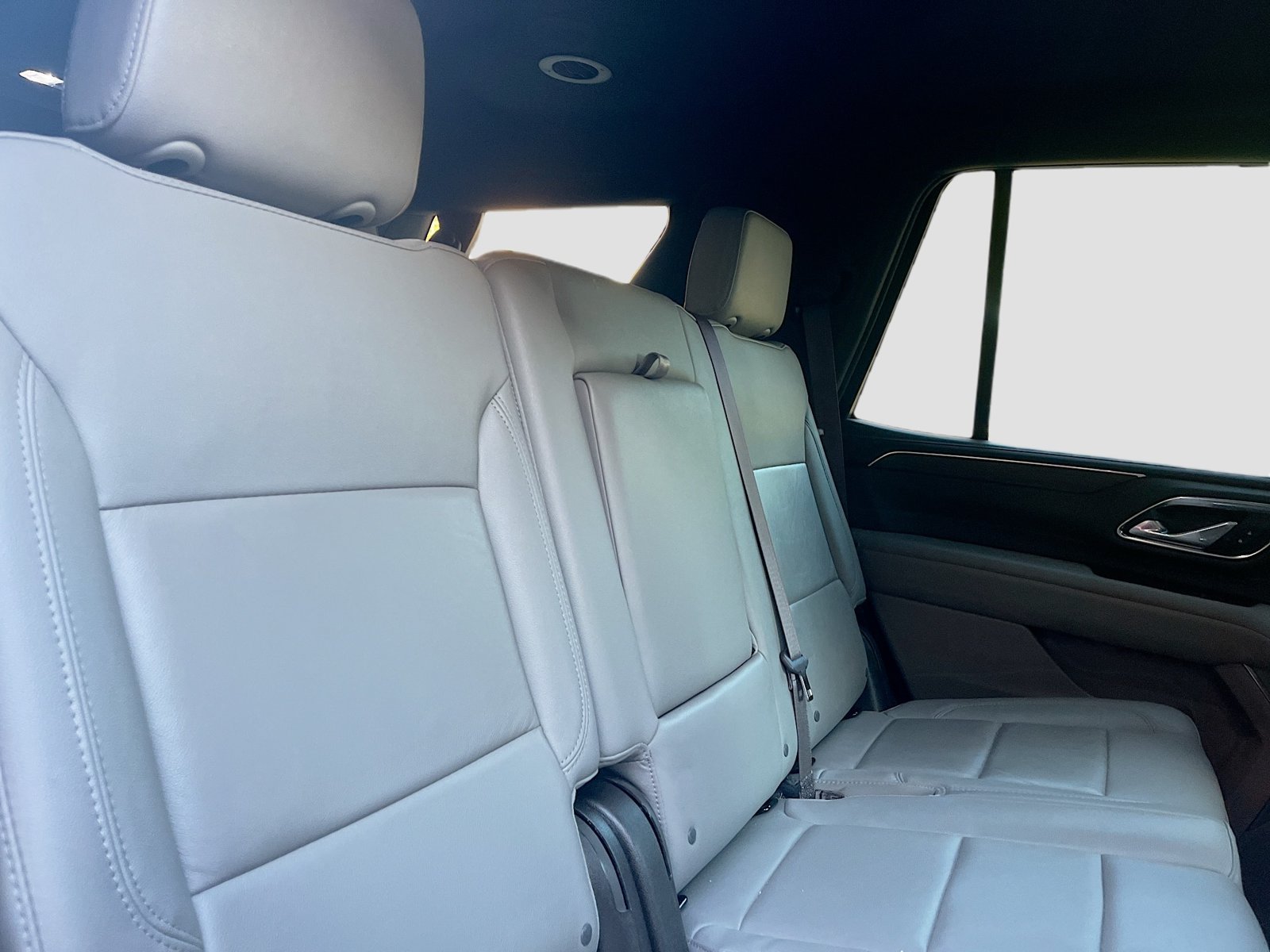 Used 2023 Chevrolet Tahoe LT w/ Luxury Package RWD image 29