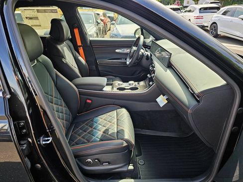 New 2026 Genesis GV70 3.5T Sport Prestige AWD/4WD image 29