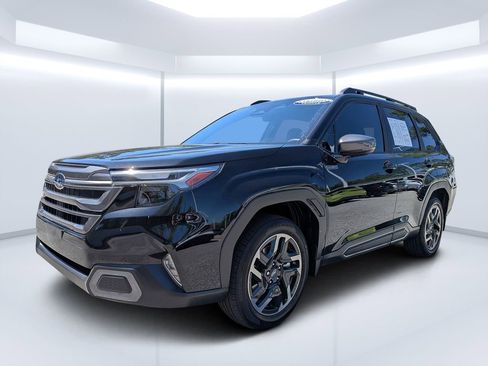 Used 2025 Subaru Forester Limited w/ Protection Package (1PH) image 7