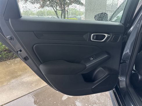 Used 2025 Honda Civic Sport image 18