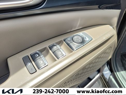 New 2026 Kia Carnival FWD image 24