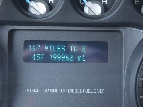 Used 2015 Ford F250 XL w/ Power Equipment Group AWD/4WD image 7