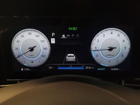 Used 2024 Hyundai Elantra SEL FWD image 23