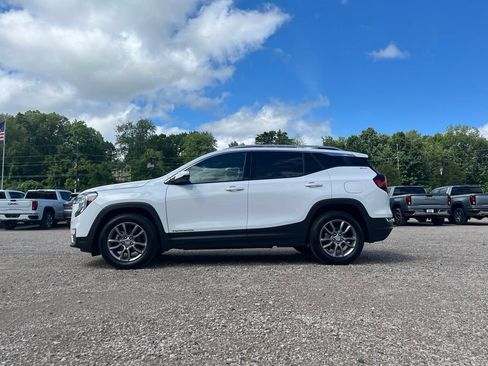 Used 2024 GMC Terrain SLT FWD image 18