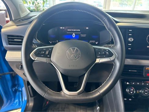 Used 2024 Volkswagen Taos SE w/ Panoramic Sunroof Package AWD/4WD image 18
