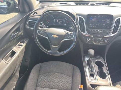 Used 2022 Chevrolet Equinox LT image 18