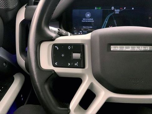 Used 2020 Land Rover Defender 110 SE image 18