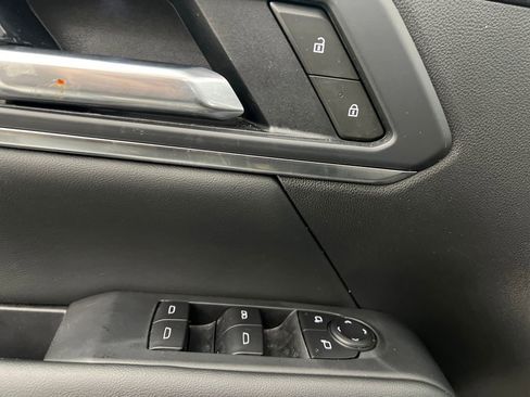 Used 2025 GMC Terrain Elevation image 12