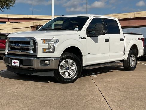 Used 2017 Ford F150 XLT w/ Trailer Tow Package image 2