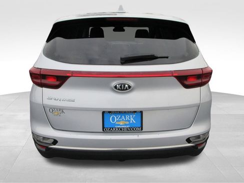Used 2020 Kia Sportage LX AWD/4WD image 4