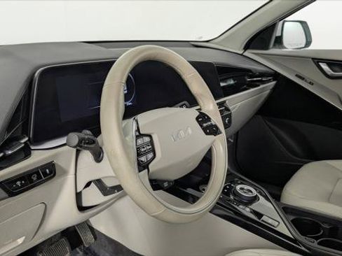 Used 2023 Kia Niro Wind w/ Wind Preserve Package FWD image 24