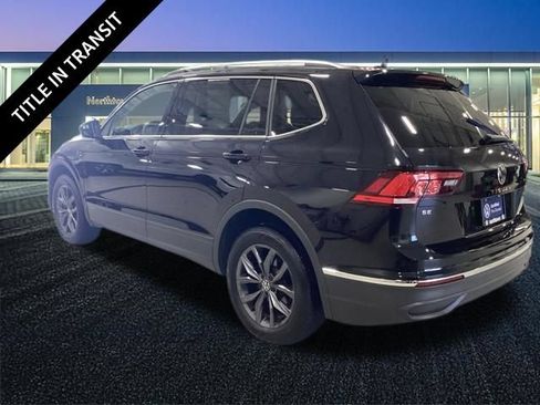 Used 2024 Volkswagen Tiguan SE AWD/4WD image 3