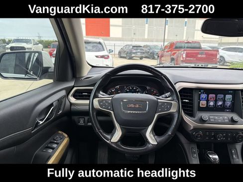 Used 2019 GMC Acadia Denali w/ Technology Package FWD image 13