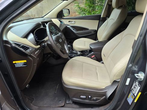 Used 2017 Hyundai Santa Fe Sport image 18