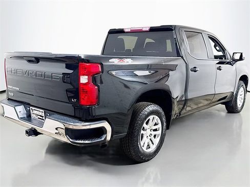 Used 2020 Chevrolet Silverado 1500 LT w/ LT Value Package image 4