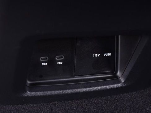 New 2026 Volkswagen Atlas Cross Sport SE image 24