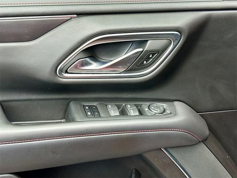 Used 2021 Chevrolet Suburban RST image 18