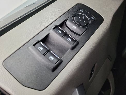 Used 2019 Ford F150 XLT w/ Equipment Group 302A Luxury AWD/4WD image 27