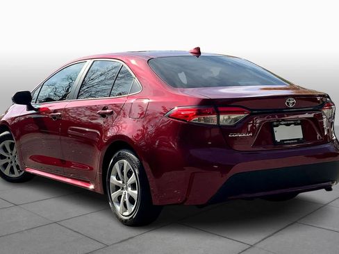 Used 2022 Toyota Corolla LE FWD image 11