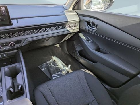 New 2026 Honda Accord LX image 17