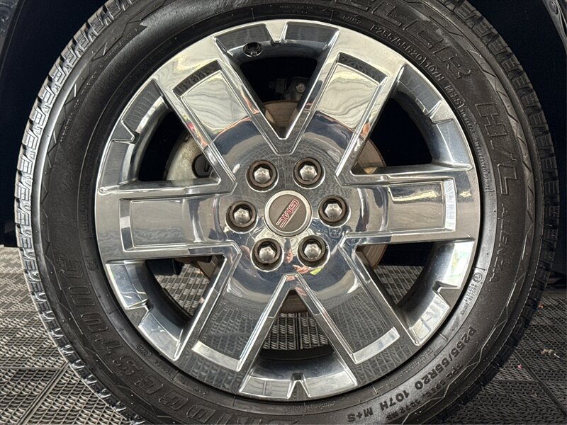 Used 2016 GMC Acadia Denali AWD/4WD image 19
